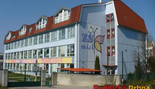 Retrospektiva k ožehavé kauze: Azbest na Máji