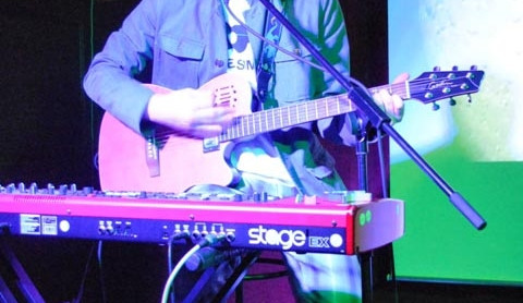 Párty okořeněná koncertem Jana Budaře slavila úspěch