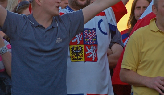 FOTOREPORT: Budějcké náměstí fandilo hokejistům