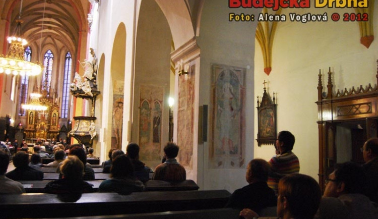 Noc kostelů otevřela brány jindy nepřístupných památek