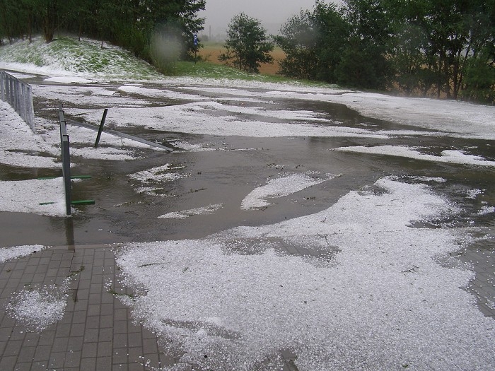 Sportovní centrum mládeže na Složišti po sobotním krupobití