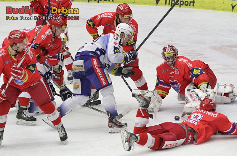 Jan Hruška se snaží prosadit mezi domácí převahou