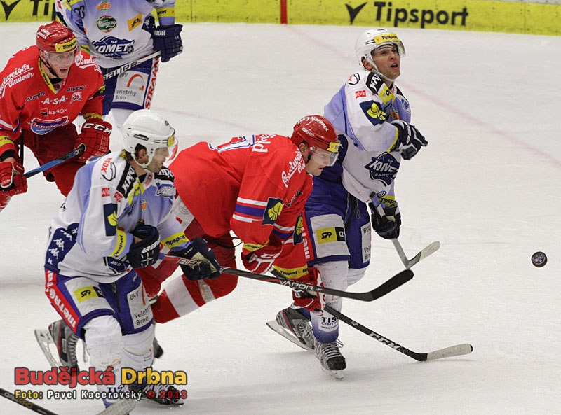 Střelec čtvrté budějcké branky Rastislav Dej se dere dopředu