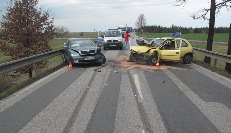 Čelní střet u Kameňáku uzavřel hlavní tah do Rakouska