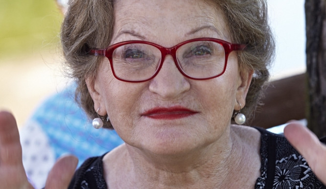 Jana Synková: „Roli univerzální drbny si užívám!“