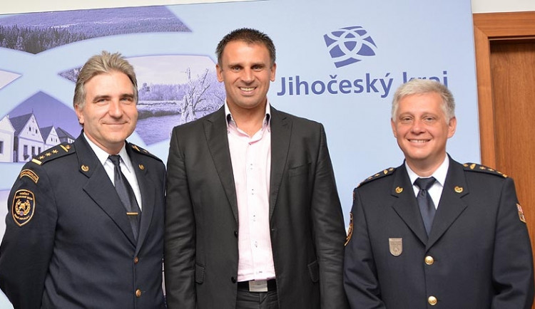 Na jihu Čech aktuálně schází 40 hasičů