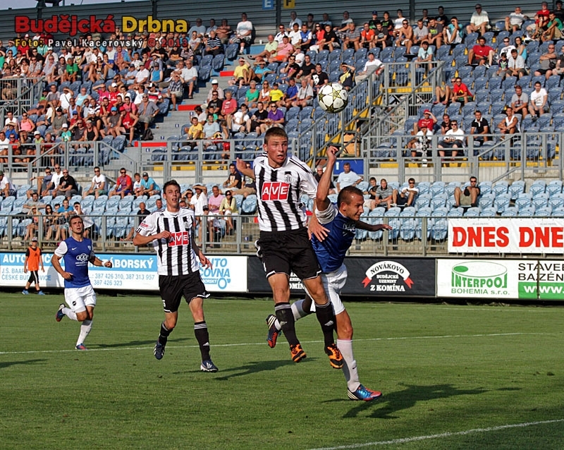 Fotbalisté Dynama věří, že je na Střelecký ostrov opět přijde podpořit početná skupina diváků