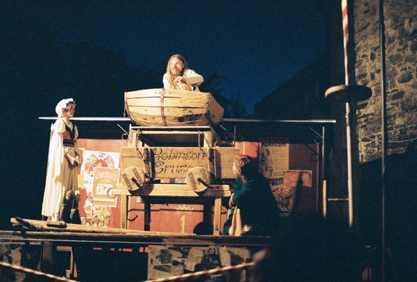 Teátr Víti Marčíka zahraje divadlo Robinson Crusoe