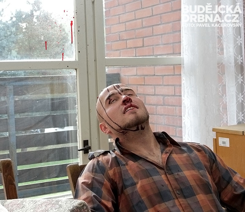 Jeden z útočníků spáchal sebevraždu