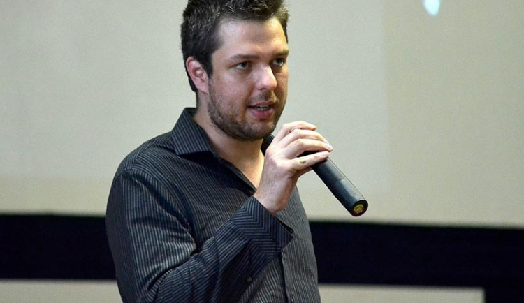 Autor bestselleru Konec prokrastinace poprvé v Budějcích