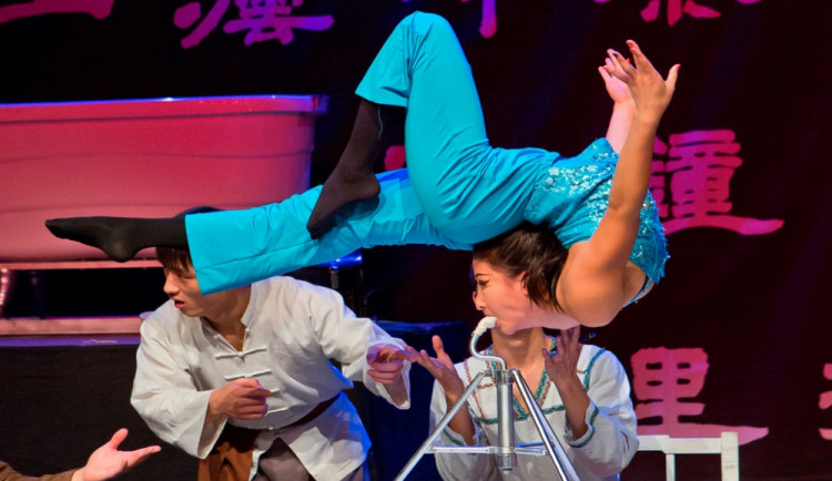 Čínský národní cirkus si v neděli užijí také Budějčáci