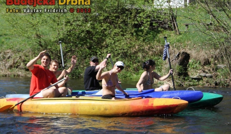 Při odemykání Vltavy bude odhalen pomník Járy Cimrmana