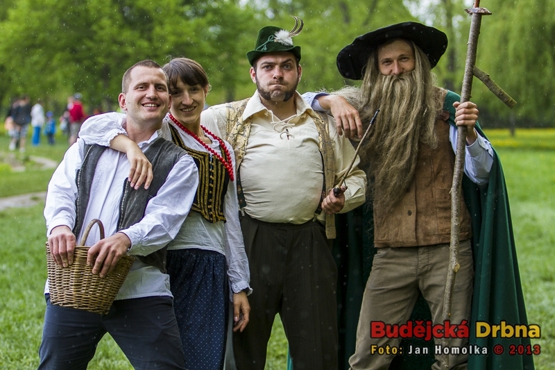 Do pohádky s králíky 2013