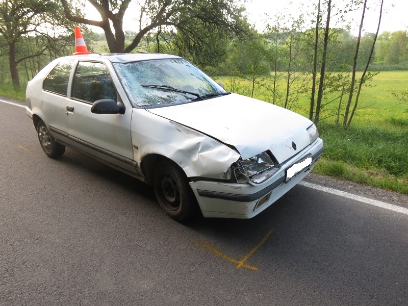 Po srážce s osobním autem zemřel u Borovan cyklista