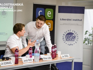 Daňové přiznání za 5 minut, založení firmy za 18!