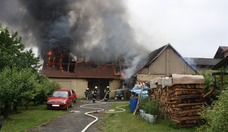 Při požáru stodoly v Municích vznikla milionová škoda