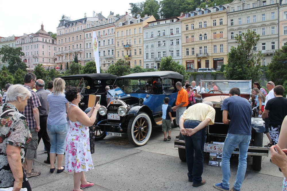 Do Liberce přijedou historické vozy: Foto: Czech Hero Ride