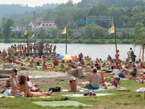 Majitelé koupališť: letos tržby klesly a lidí chodilo mnohem méně