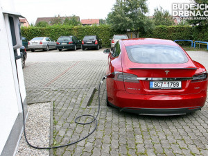 Dobíjecí stanice akciové společnosti Terms v Plané