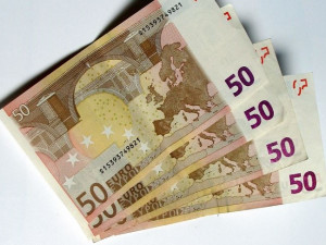 Glosa dne: Nízká inflace tlačí ECB do další expanzivní akce…