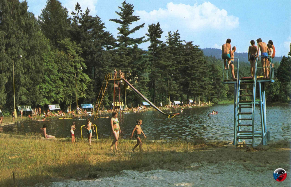 Novovesské koupaliště. Foto: 25 ro(cků bez opony