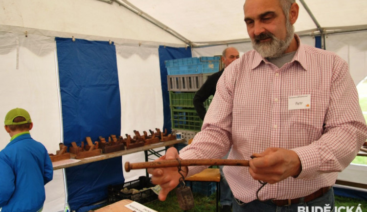 Hoblíky nebo dláta - celoživotní hobby Petra Krále