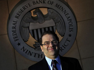 Glosa dne: Fed po roce a půl zahrál na jestřábí notu