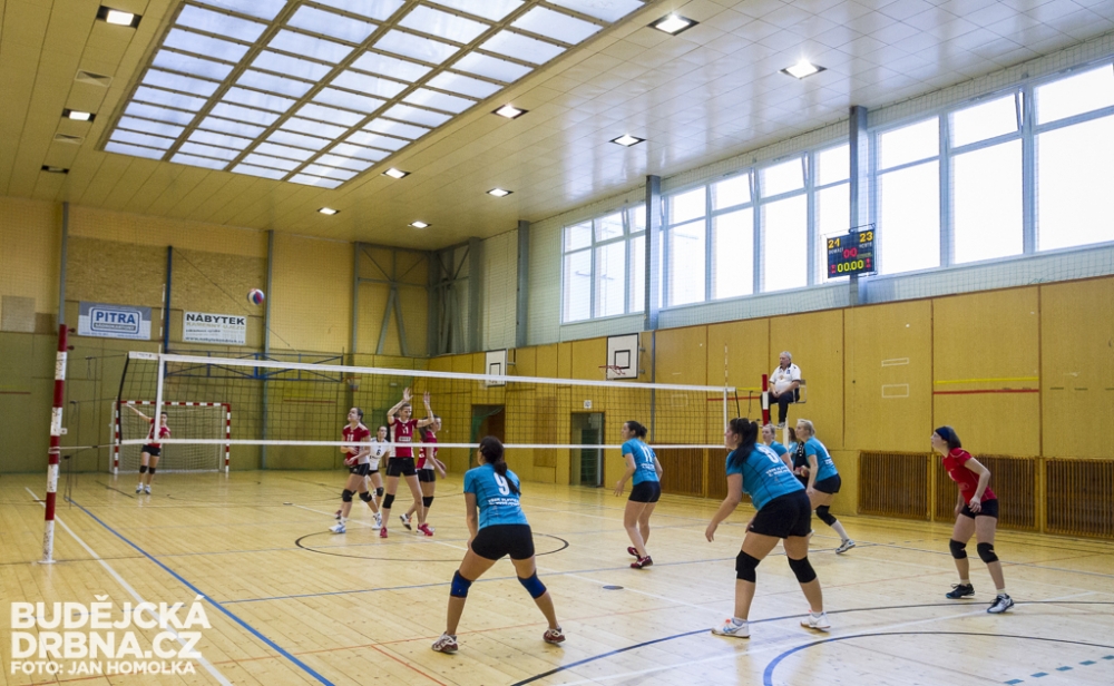 Derby mezi budějckými týmy volejbalistek Madety a Slávie uvidí dnes a zítra Sportovní hala