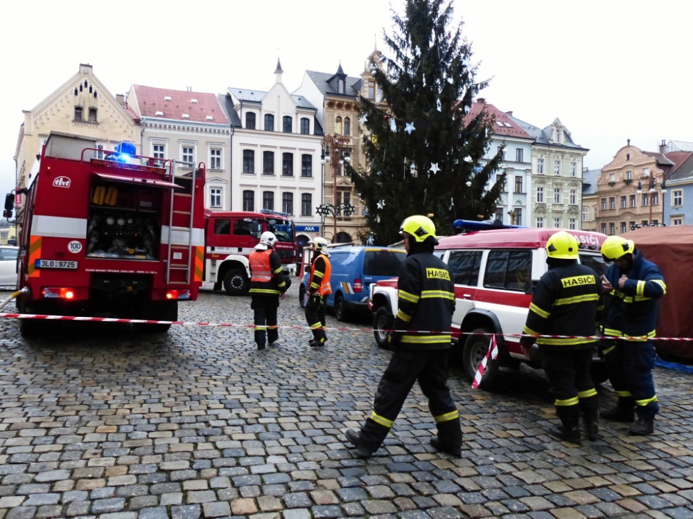 Situace u radnice. Foto: HZSLK