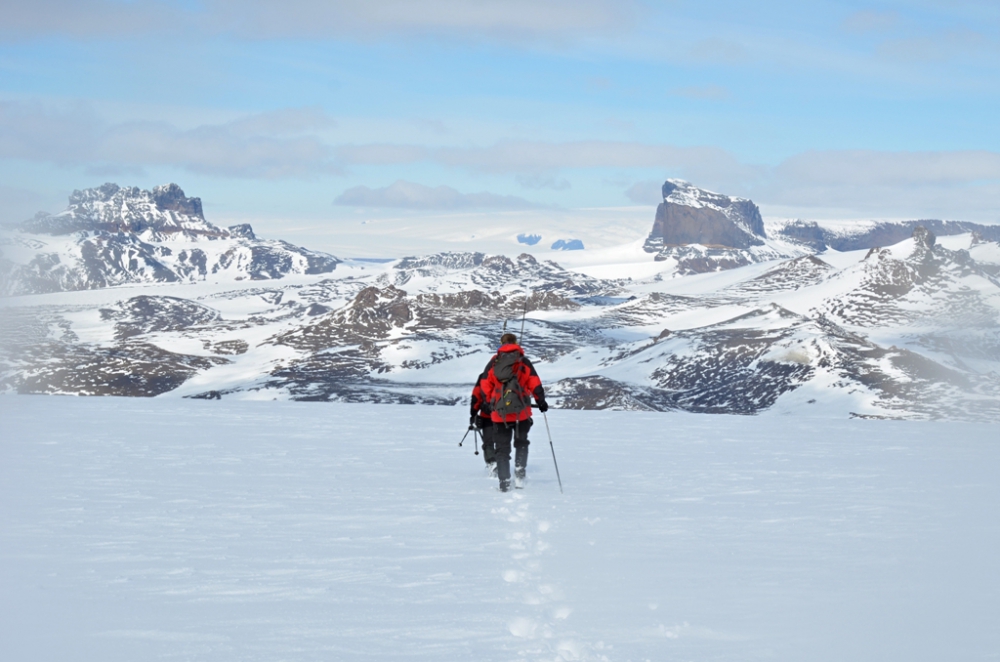 Vědci se v Antarktidě tentokrát zaměří na tučňáky