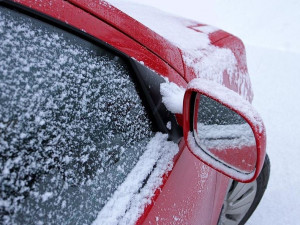 Dopravu v Praze komplikoval sníh, vyjely všechny sypací vozy