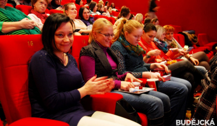 Romantická Dámská jízda voněla růžemi