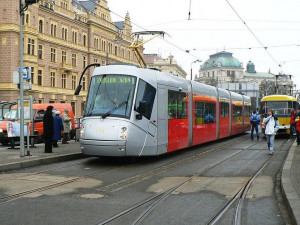 Informace o dopravních opatřeních v souvislosti s opravou tramvajové tratě na Malé Straně