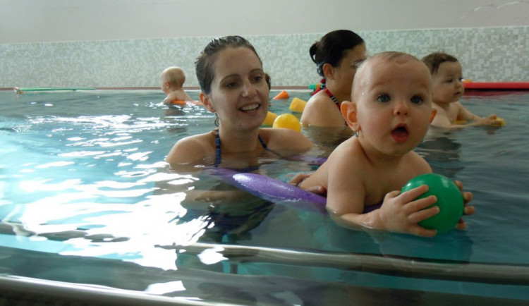 První společné plavání