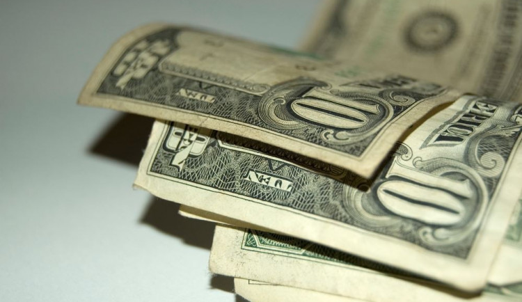 Dolar - ilustrační fotografie