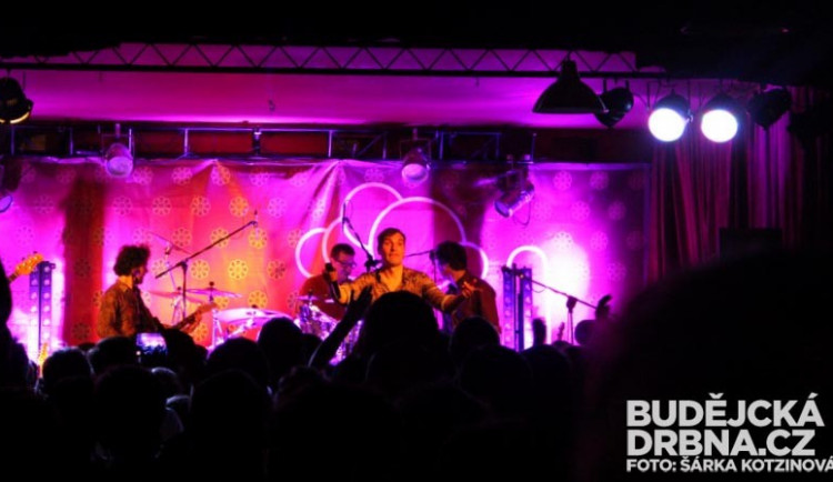 Mig 21 nebo Robert Balzar Trio. To vše a mnohem víc v Budějcích