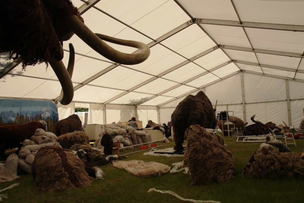 Liberecká zoo otevřela výstavu modelů zvířat z doby ledové