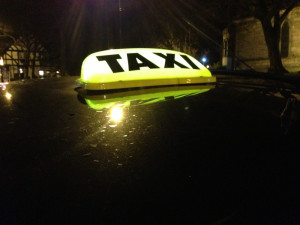 Pražský magistrát začne v polovině prázdnin přezkušovat taxikáře