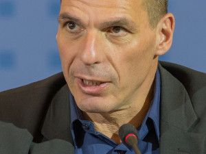 Řecký ministr financí Varufakis oznámil, že odstupuje z funkce