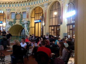 Fantova kavárna hlásí znovu otevřeno, podává se tu indická káva