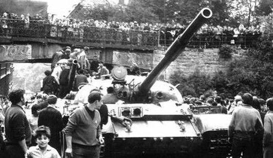 - Intervence vojsk Varšavské smlouvy do Československa v srpnu1968