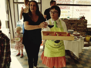 Kavárna, kde se spojuje zdravý svět s handicapovaným