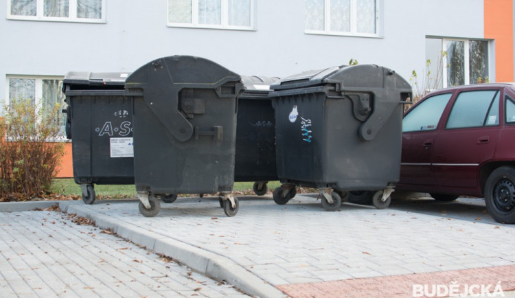 Všichni musí plnit svoje povinnosti, sděluje náměstek Podhola