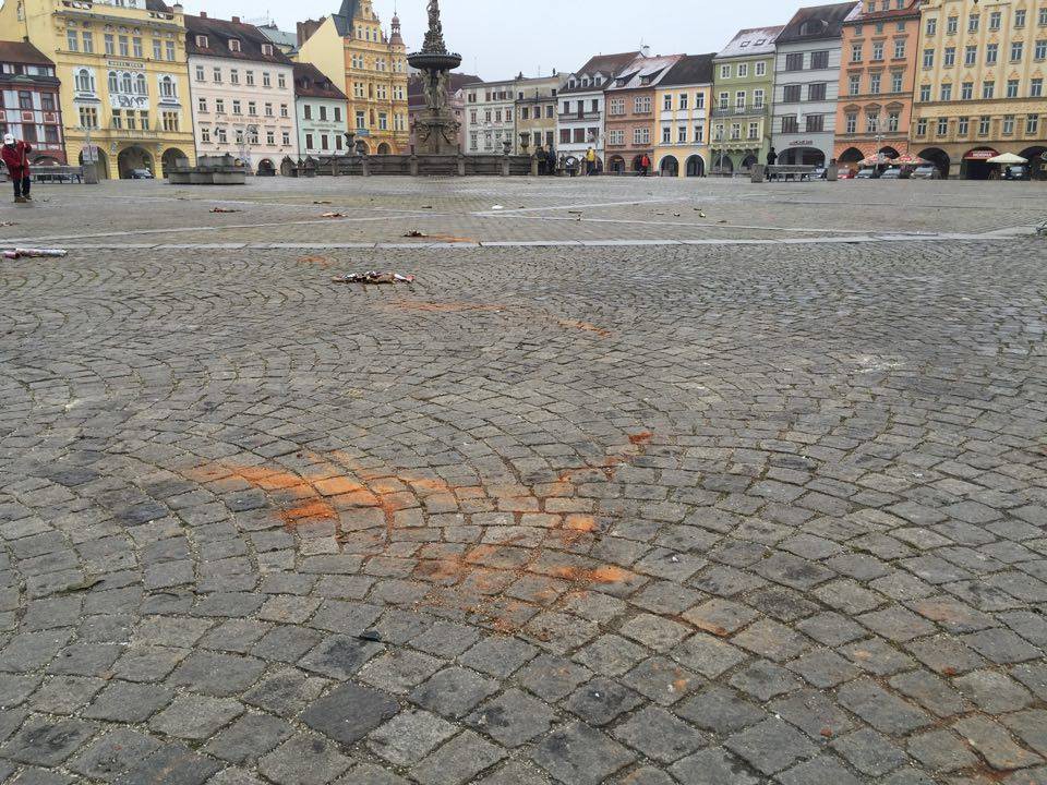 Náměstí po silvestrovských oslavách