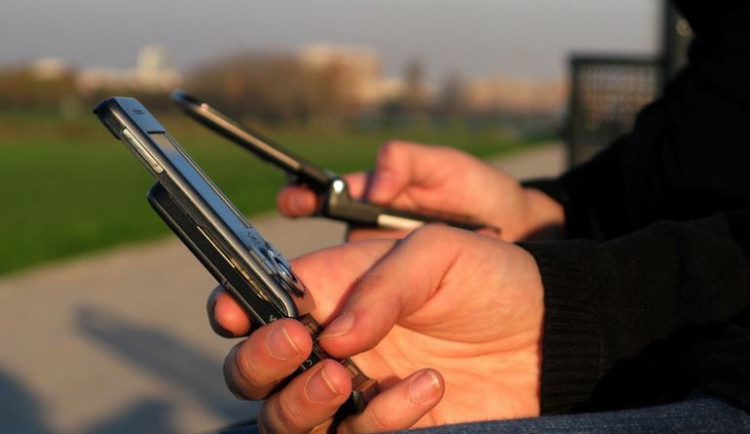 Telefon. Ilustrační foto