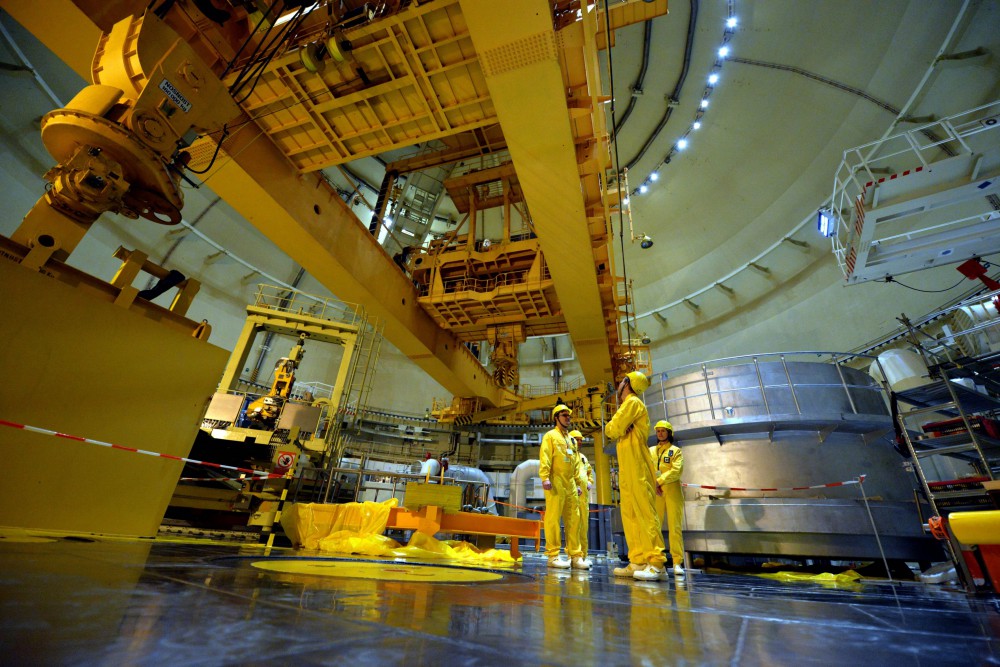 Pohled na reaktorový sál během odstávky