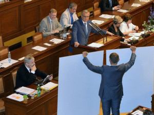 Koalice ve Sněmovně přes obstrukce prosadila evidenci tržeb