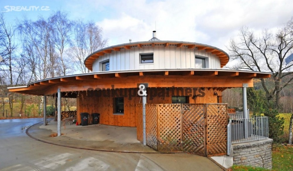 Dům v ulici U Koupaliště.