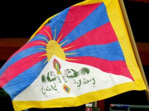 Sněmovna neplánovaně uctila památku obětí povstání v Tibetu