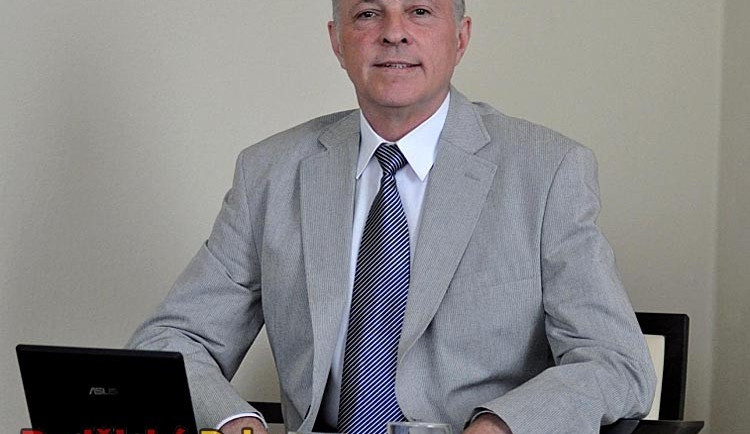 Tajemník Řeřábek vyhrál soud s radnicí. Rozsudek ale ještě není pravomocný